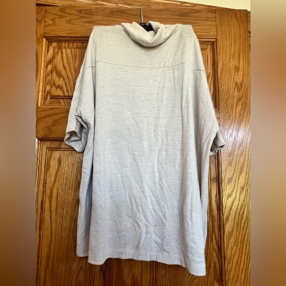 Gap - Turtleneck Sweater Poncho - Picture 4 of 4